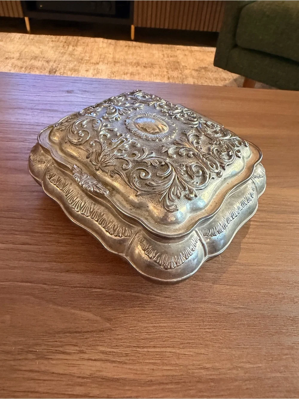 VTG Silver Plated Repousse Jewelry Trinket Box Red Velvet Lined Scroll Design